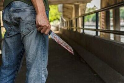 Imagem da notícia Ex-companheiro tenta matar mulher a facada após fim do relacionamento em Coxim; Pai do autor salvou a vítima